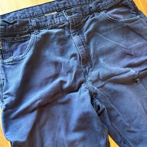 Carhartt • 38x36 • Distressed